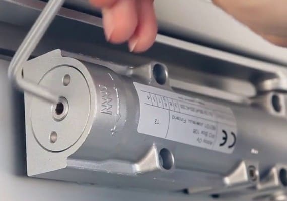 Регулировка и настройка доводчика двери